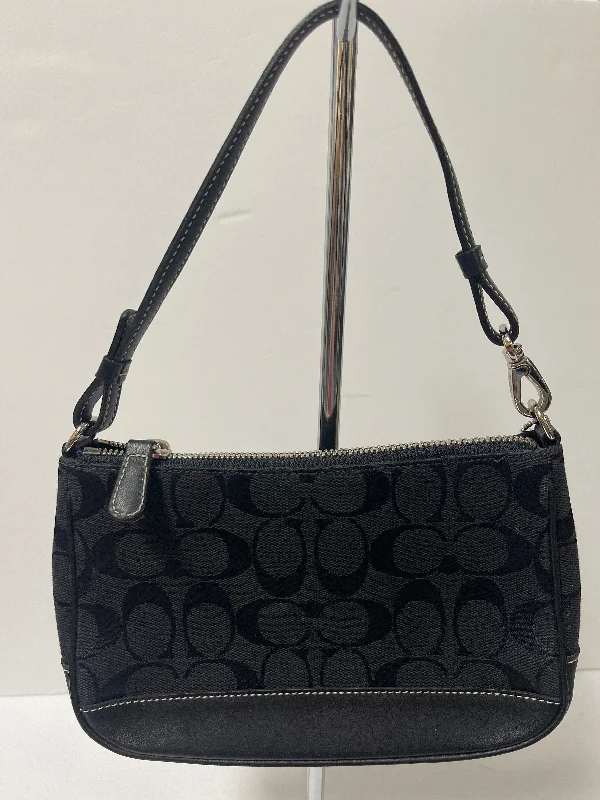 Handbag Designer By Coach  Size: Small