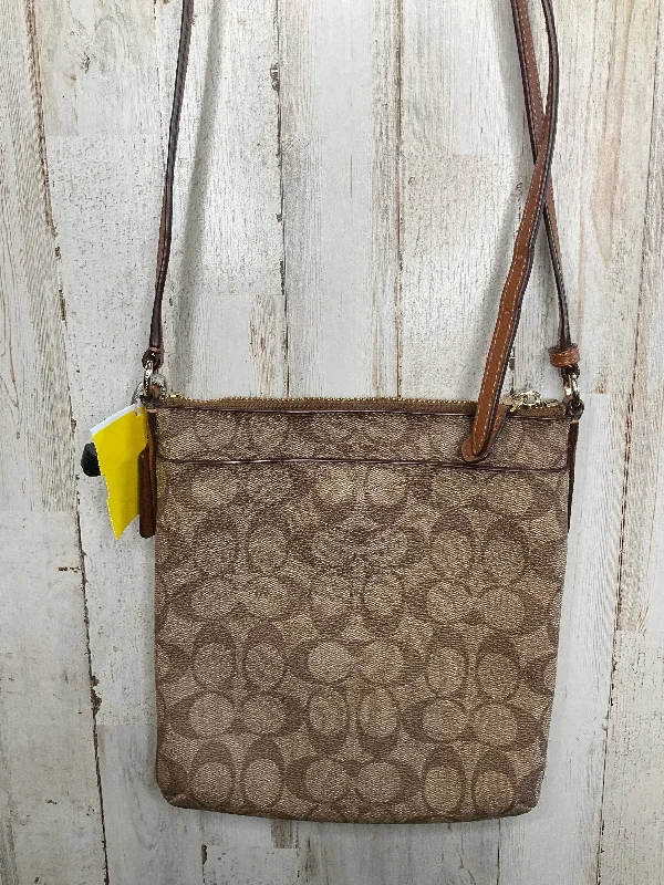 Handbag Designer By Coach  Size: Small