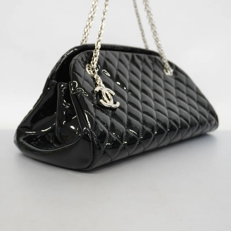 CHANEL  Matelasse Shoulder Bag Chain Shoulder Women's Patent Leather Black