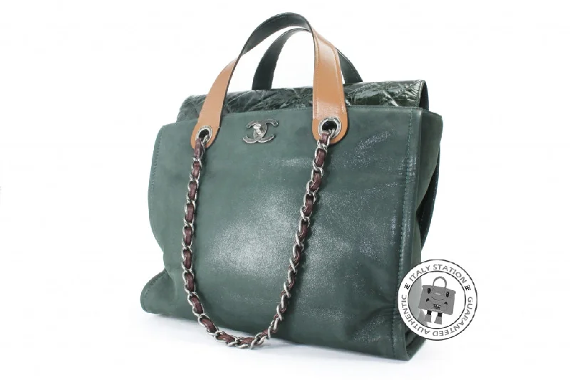 Chanel A39045 CC Double Handle Green Calfskin PM Tote Bag Shw