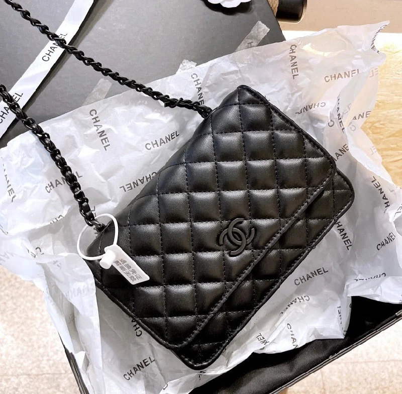 Chanel ladies handbag