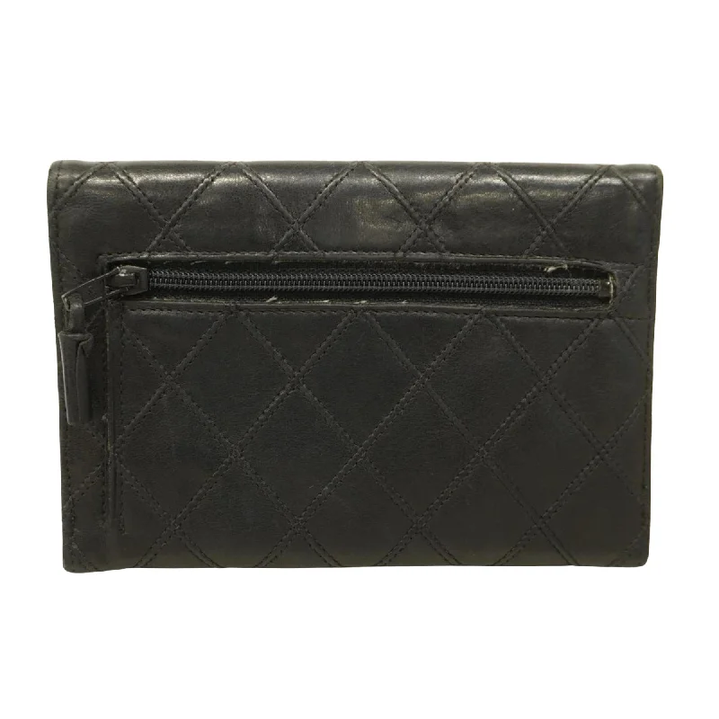 CHANEL Matelasse Wallet