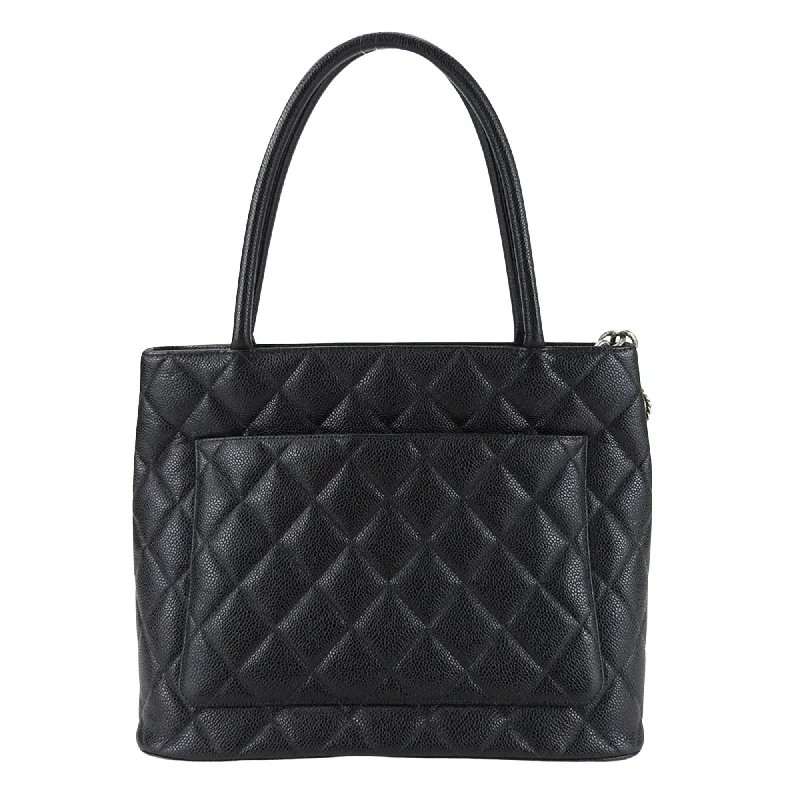 CHANEL Medaillon Tote