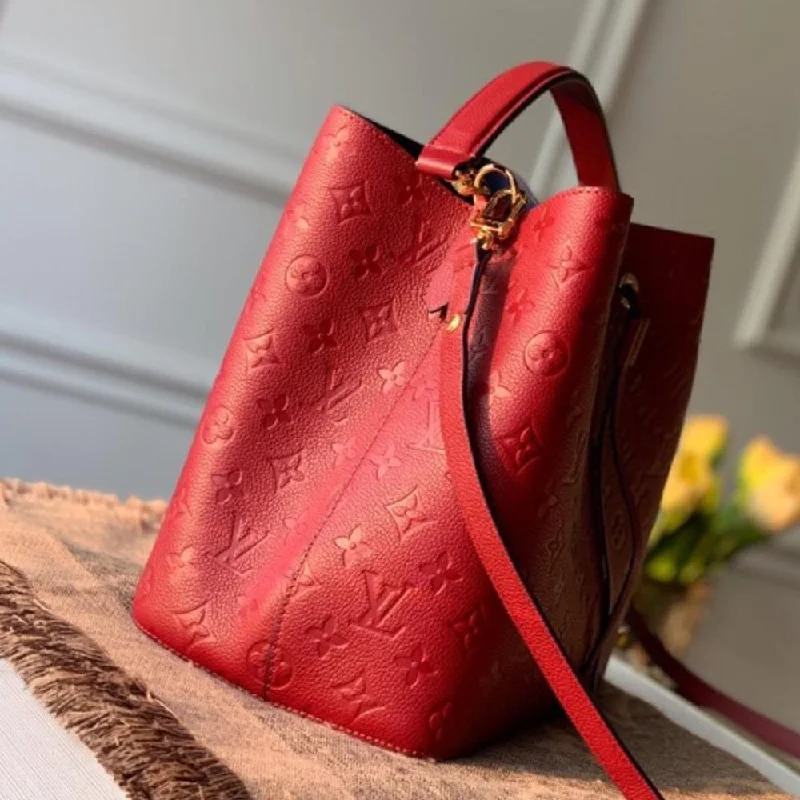 Louis Vuitton NÉONOÉ BB